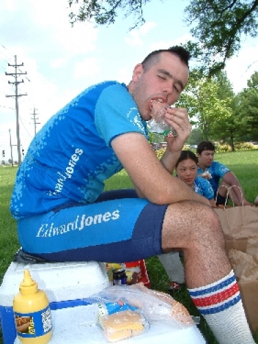 Mmmm. When Dan resorted to eating a whole pickle loaf, we knew our lunch resources had run dry.