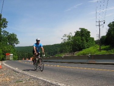 The 4K Superman scoffs at the climbs!