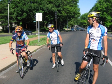 A St. Louis cyclist saw and joined us on our way to WashU.