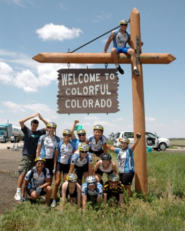 garrett climbed the sign.  fumi climbed the 4k pyramid.