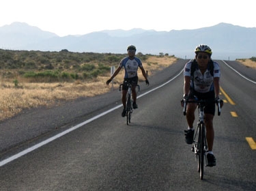 eric broke joe and katie's record for the no-hands challenge. over 30 miles without touching his handlebars!
