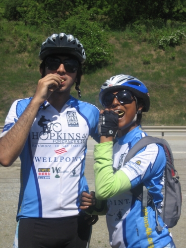 Arun and Shantha rockin' matching sunglasses from Eckerds!