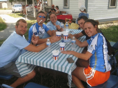 Celebrating the 4th of July 4K style ... Root Beer Floats in Paonia